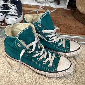Teal Converse W7.5